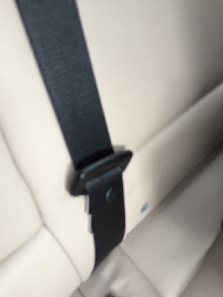Cinturon de seguridad trasero ¿al reves? | BMW FAQ Club